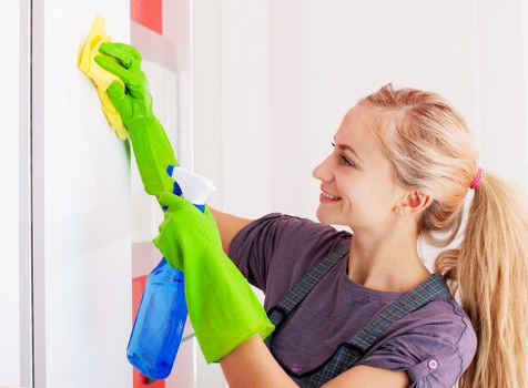 Customer raising a carpet cleaning complaint in a professional service setting